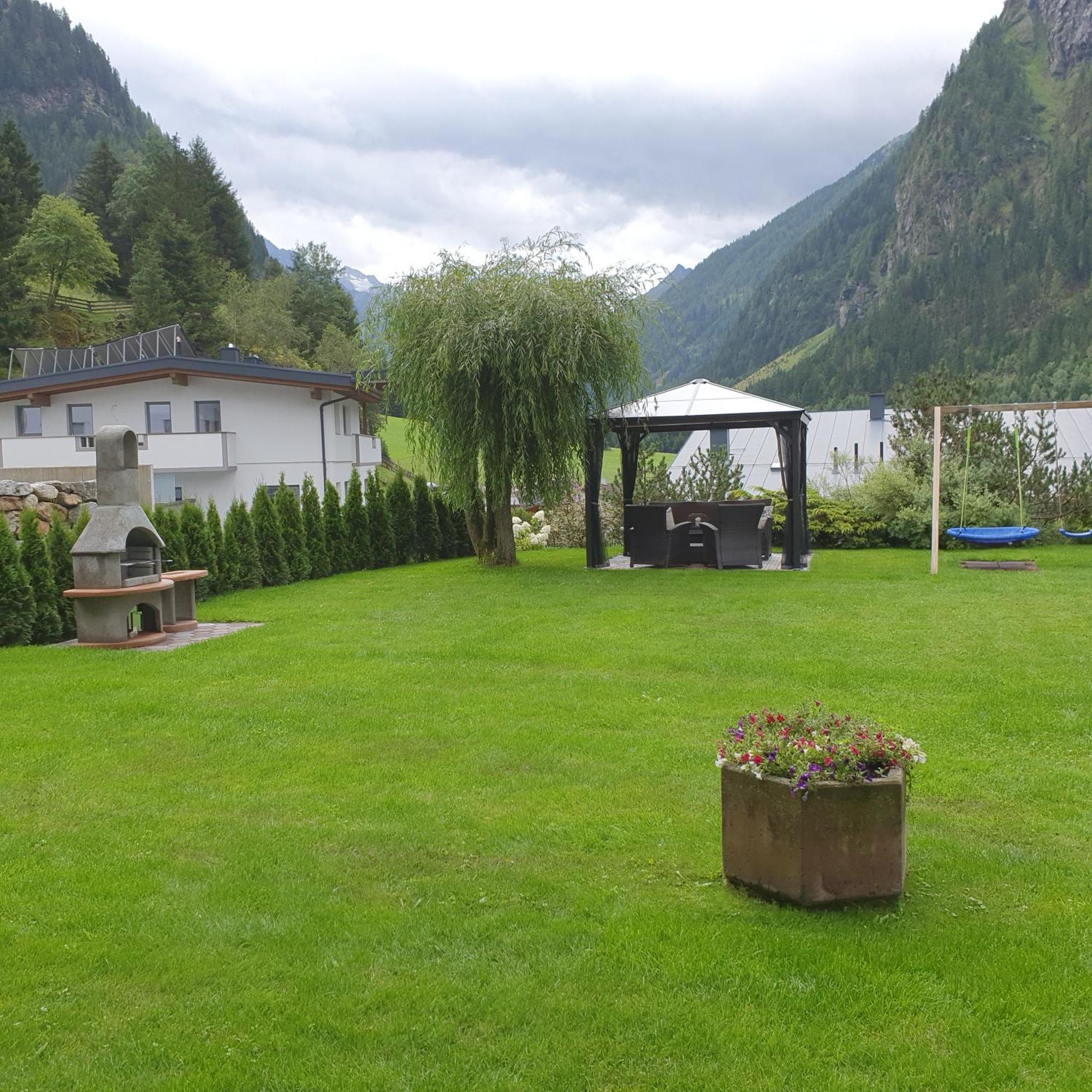 Pitztal Ferienwohnungen Sankt Leonhard im Pitztal Exterior photo